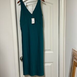 A New day Green Silky Long Sleeveless V neck and back  dress, XL